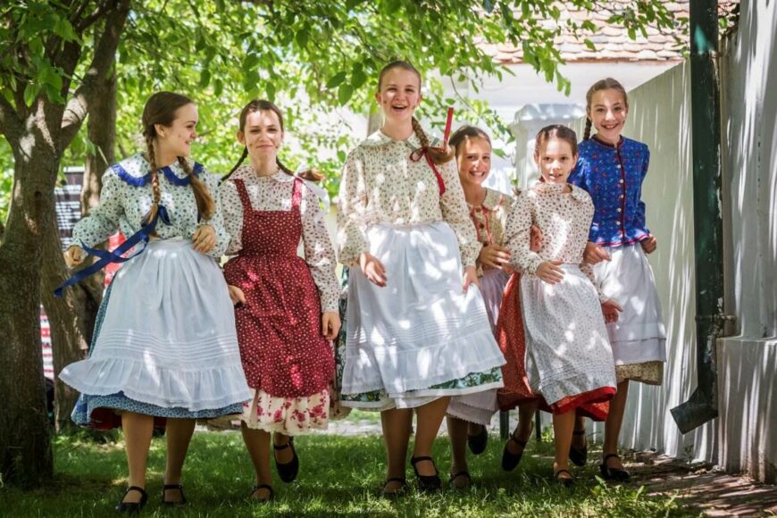 Pünkösdi népszokások nyomában